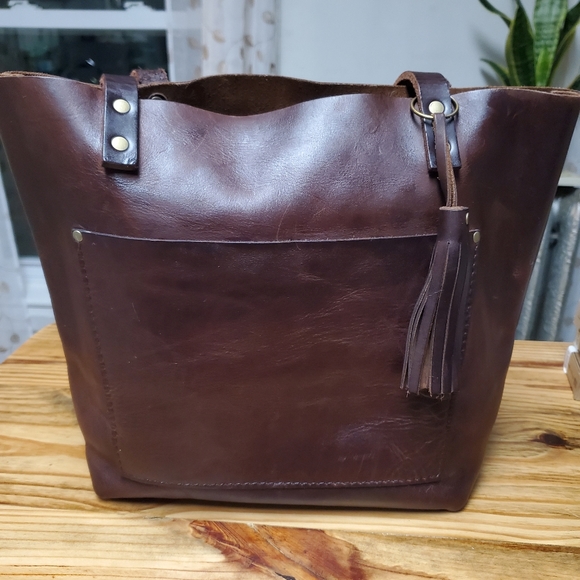 SOLD Portland Leather Goods Classic AP Tote - Picture 2 of 8